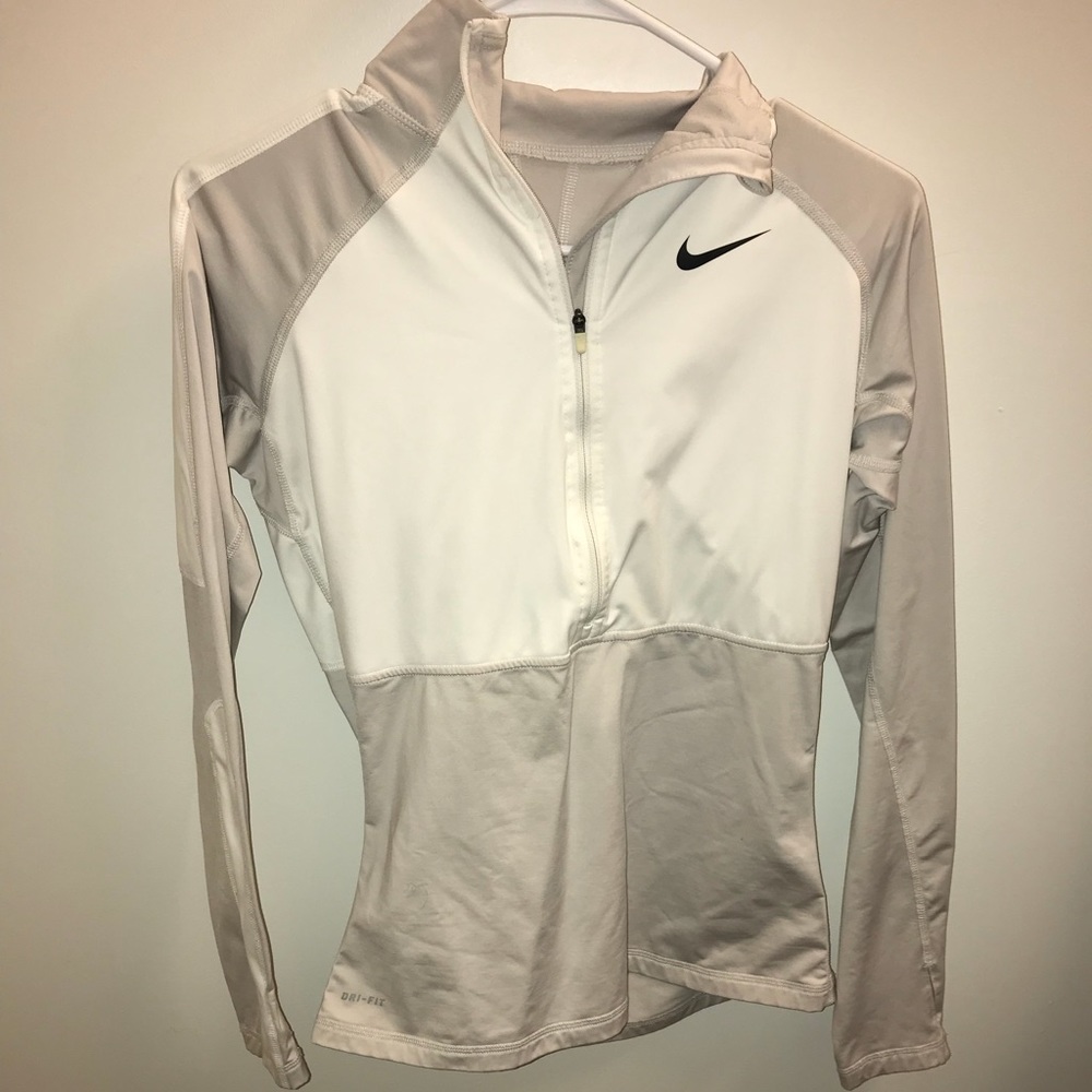 Nike Half ZIP
